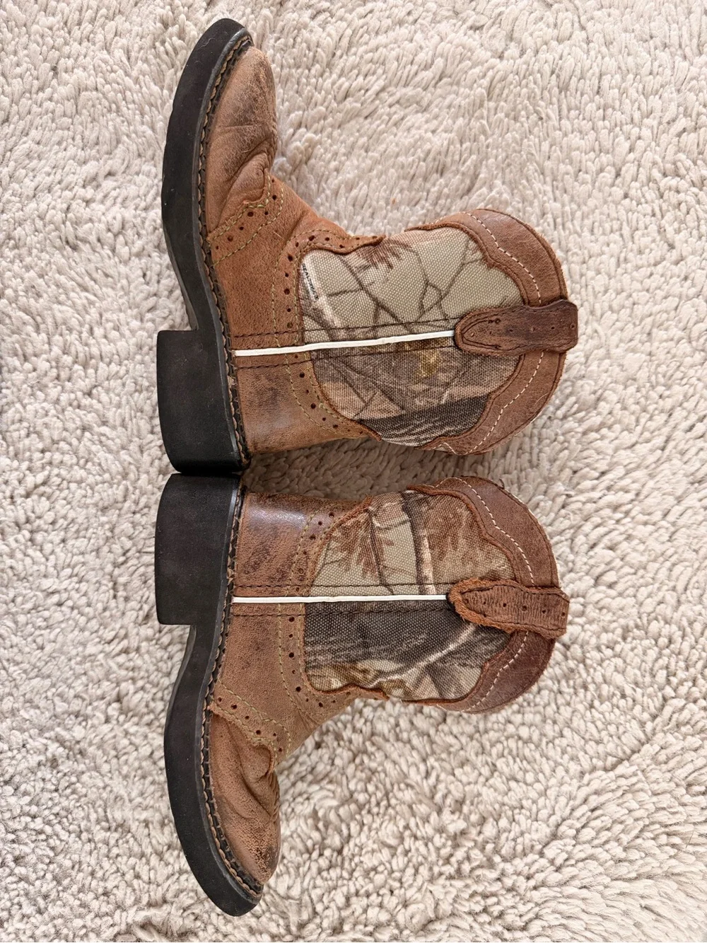 Justin Boots durable brown